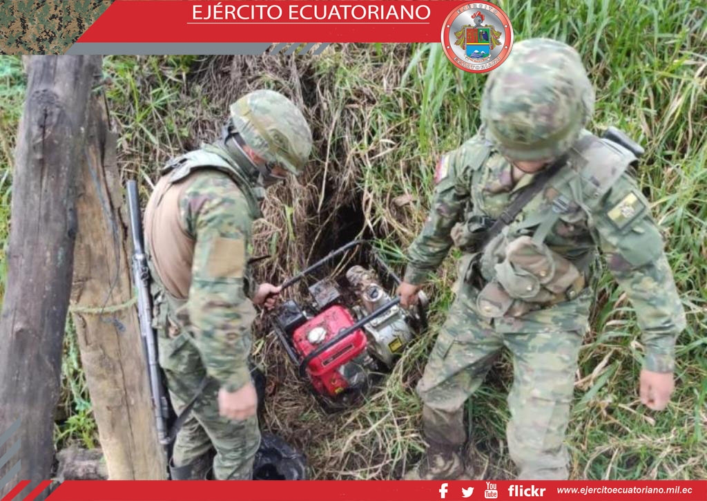 Militares incautan material minero en Imbabura