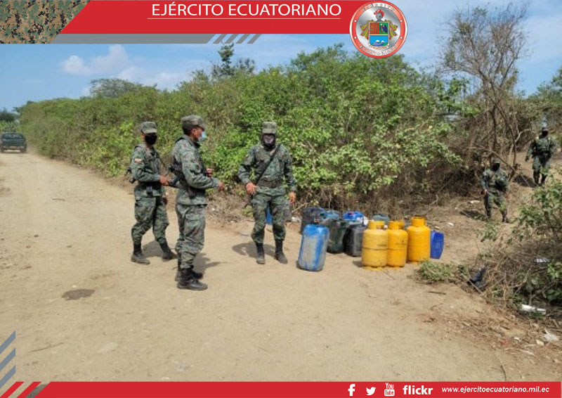 Personal militar incauta combustible en la frontera sur