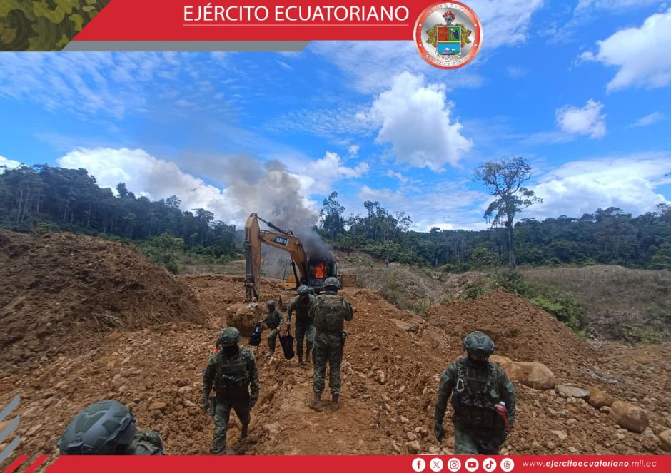 Se realizó operación militar contra la minería ilegal en Napo
