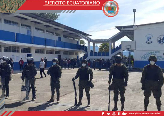 Ejército Ecuatoriano como parte de las FF.AA. ejecuta operaciones de seguridad y apoyo logístico en proceso electoral del 11 de abril
