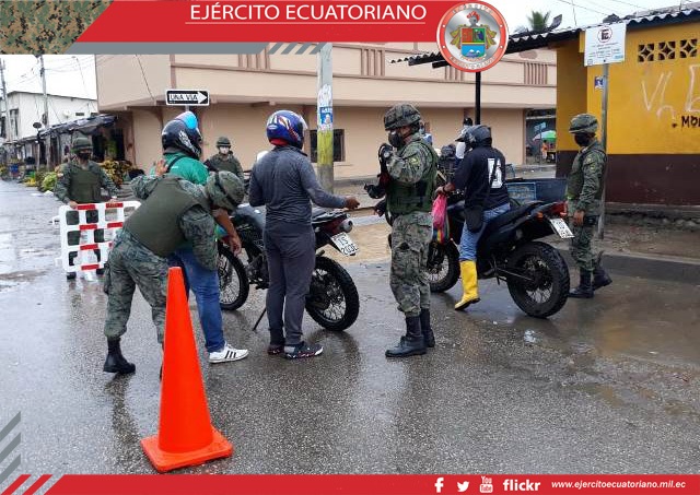 Se realizan controles militares permanentes en Santa Elena