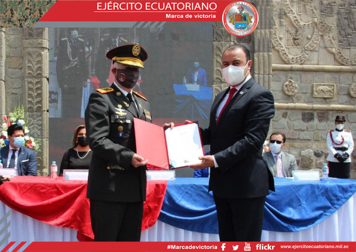 Brigada de Caballería Blindada participó en la conmemoración del bicentenario de independencia de Riobamba