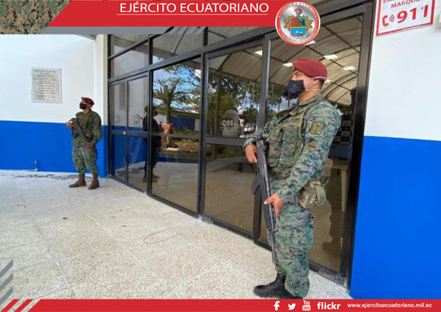 En apoyo a las entidades del Estado personal militar en Sucumbíos realizan reconocimiento de recintos electorales