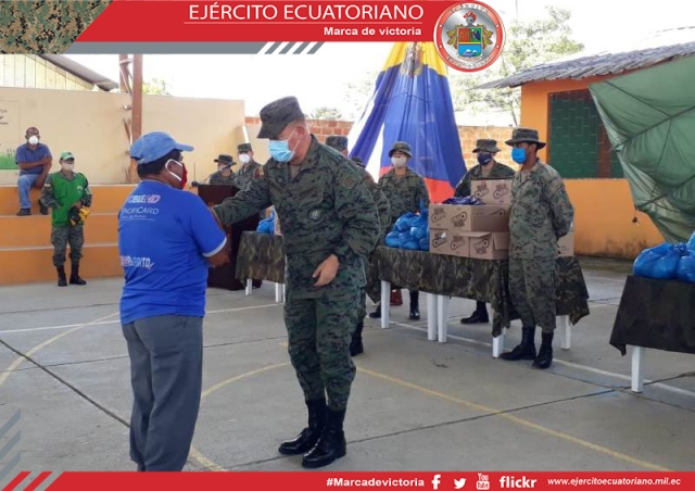 Comandante general del Ejército visitó unidades militares del suroriente del país