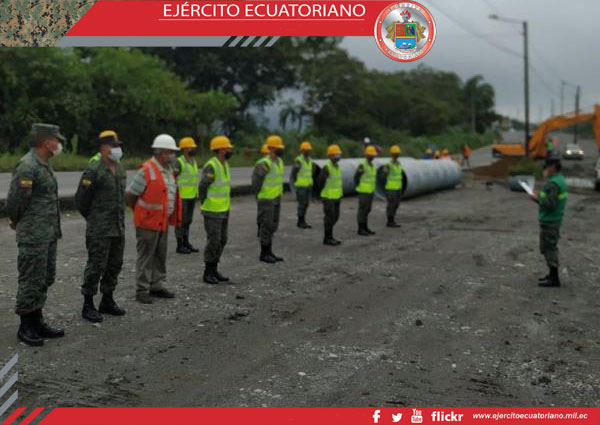 Cadetes se capacitan en el área de ingeniería