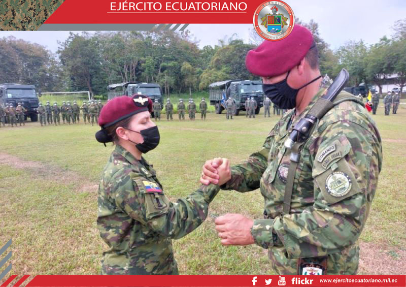 Se graduaron alumnos de los cursos de Maestro de Salto y Paracaidismo
