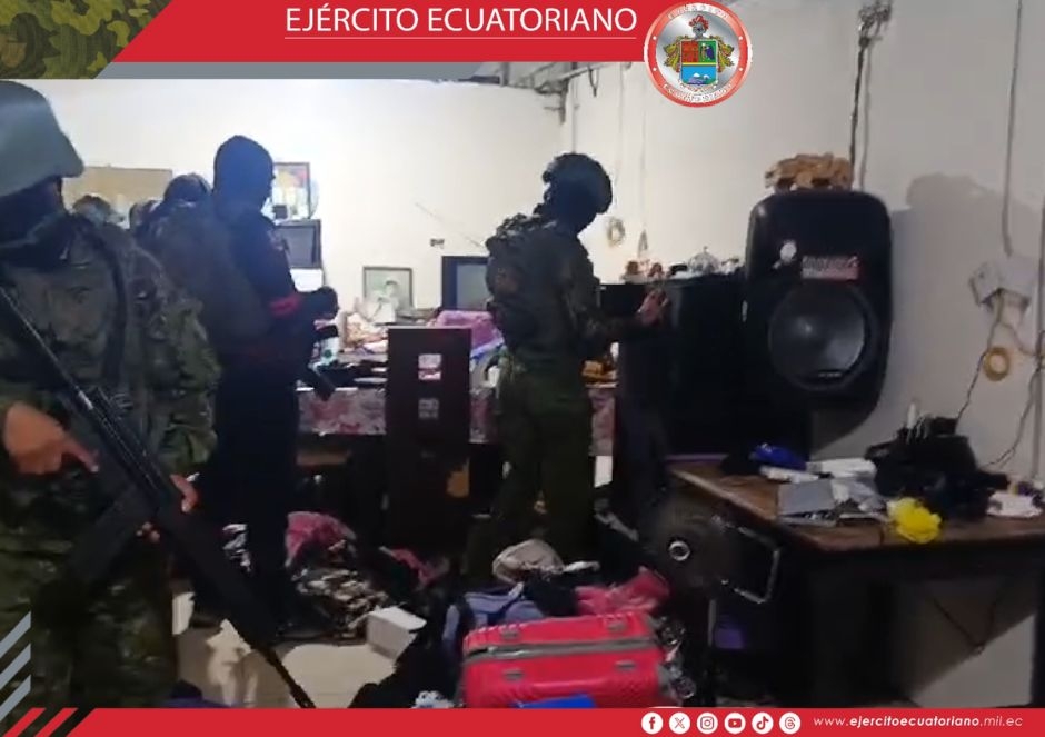 Se decomisan armas en una vivienda en Quevedo