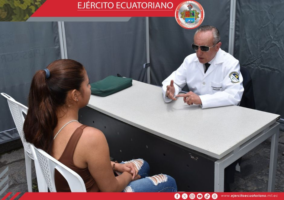 Jornada cívico - militar en Riobamba