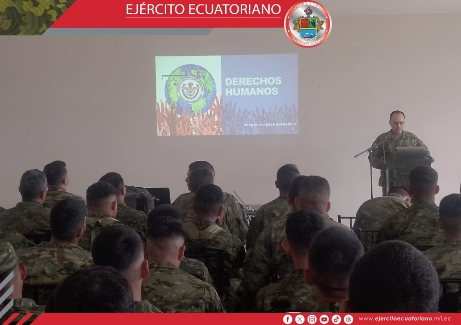 Personal militar se capacita en Derechos Humanos