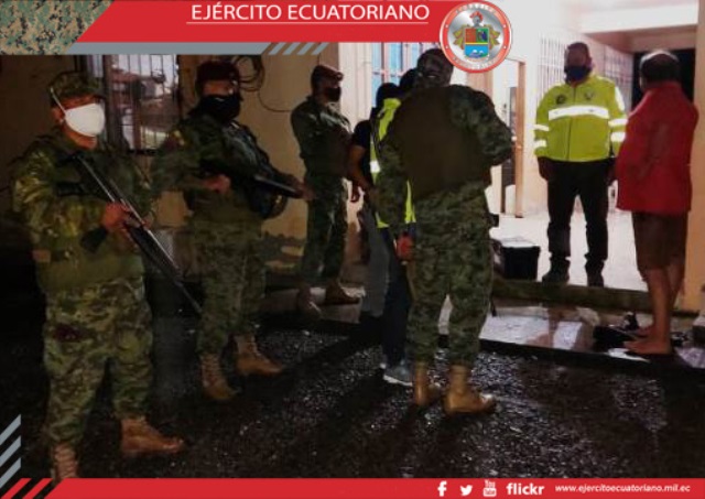 Militares incautan carabinas en Los Ríos