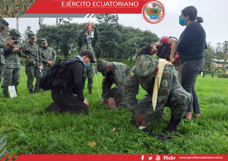 Soldados ingenieros reciben capacitación para la atención de la víctima en áreas hostiles
