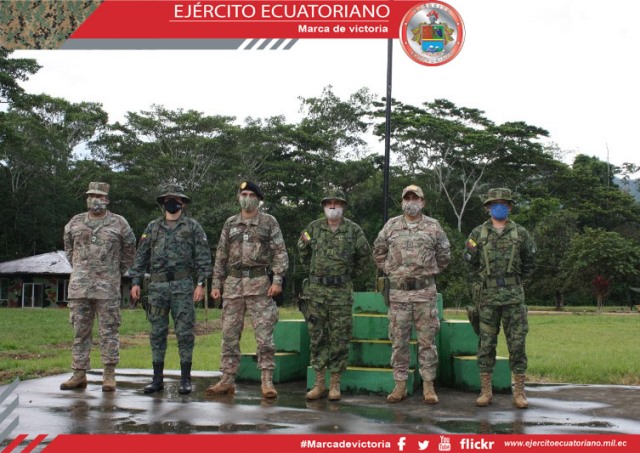 Se realizó reunión bilateral entre oficiales del Ejército de Ecuador y Perú