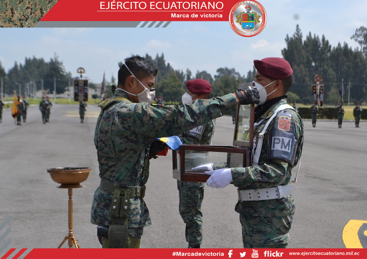 Brigada Patria realizó ceremonia de incineración de la Bandera