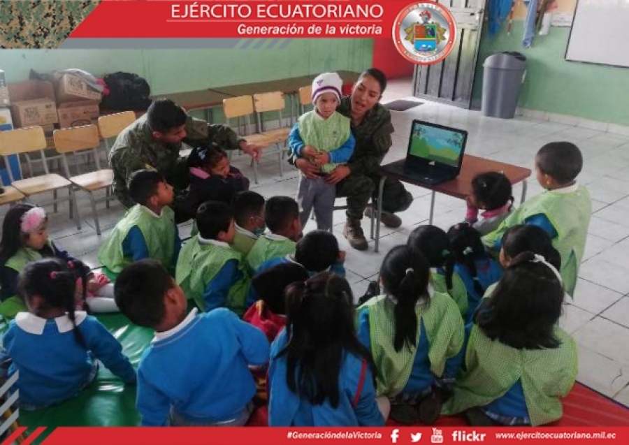 Cadetes de la Esmil realizan proyecto de vinculación con la sociedad