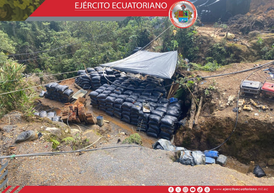 Militares mantienen operaciones contra la minería ilegal en Imbabura