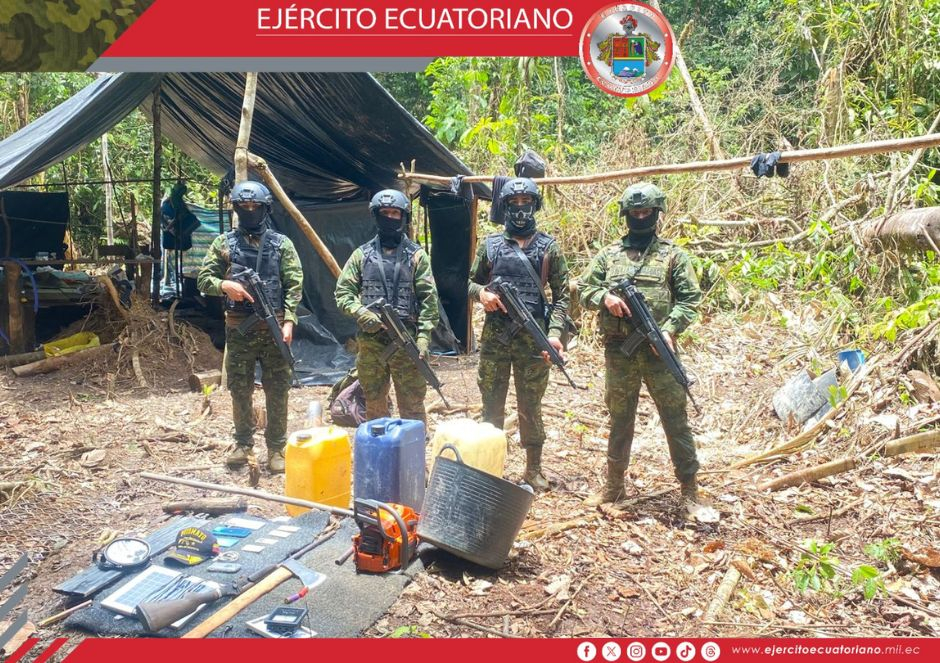 Operación militar contra la minería ilegal en el cantón Putumayo