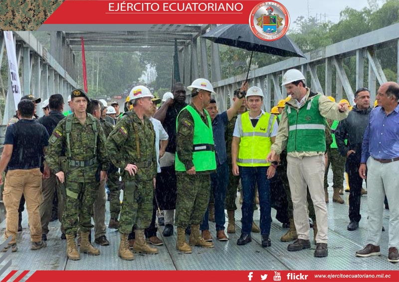 Cuerpo de Ingenieros realiza la entrega del Puente Delta sobr el Río Blanco