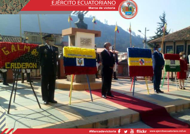 Fuerzas Armadas rinden homenaje en el Bicentenario de independencia de Azogues