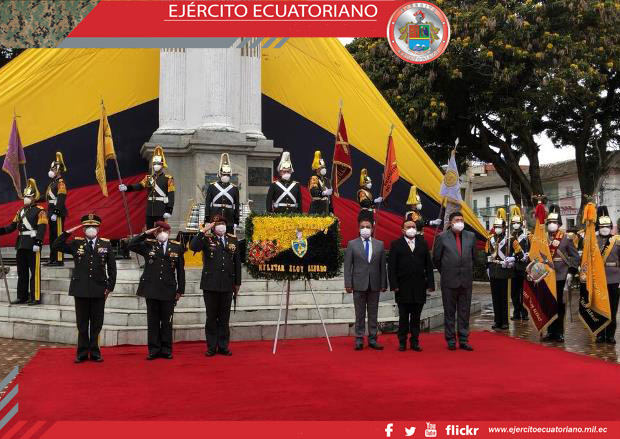 Se realiza acto cívico en el Parque de la Independencia de Tulcán en honor a los héroes de esta provincia