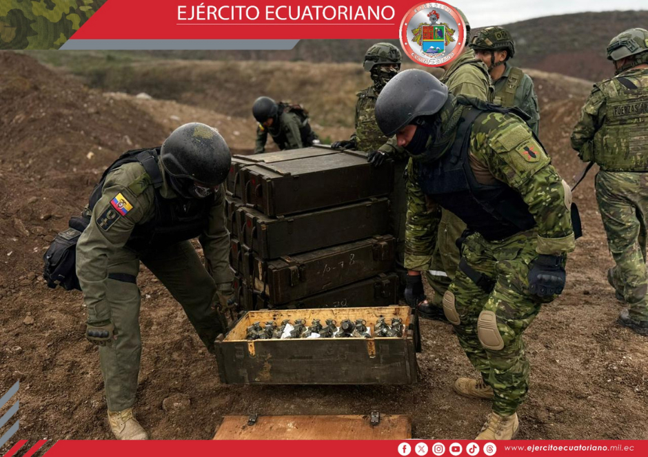 Militares ejecutan destrucción controlada de material bélico de calibre mayor