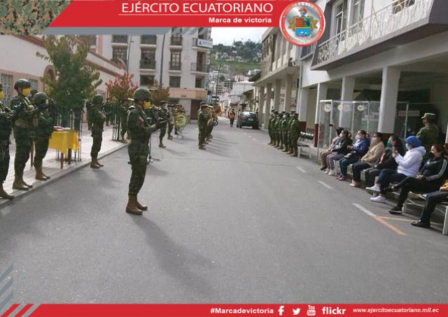 Fuerzas Armadas rindieron un homenaje a las madres trabajadoras de la salud en el país