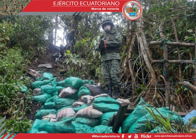 Militares ejecutan operaciones de seguridad en zona de Buenos Aires-Imbabura