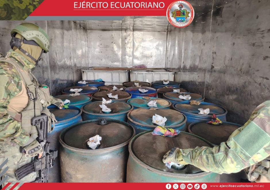 Personal militar decomisó combustible en la parroquia Chacras