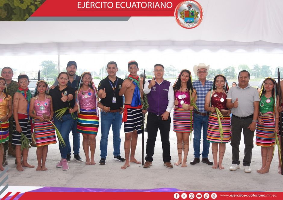 Ejército Ecuatoriano participó en campaña de reforestación de árboles