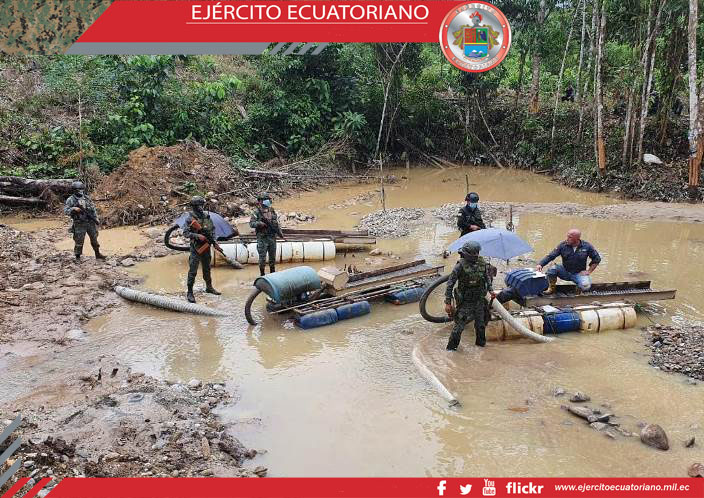 Se localiza un campamento y materiales que eran utilizados para actividades de minería ilegal en Cascales