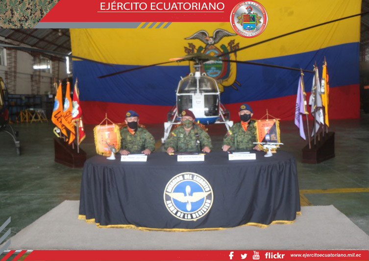 Cambio de Mando en la Brigada de Aviación