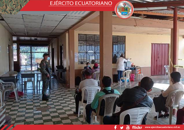 Campaña de vacunación en Celica y Chinchipe