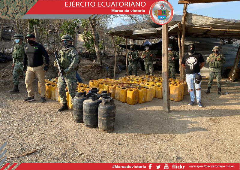 En Calvas se realizó operación militar de control de derivados de hidrocarburos