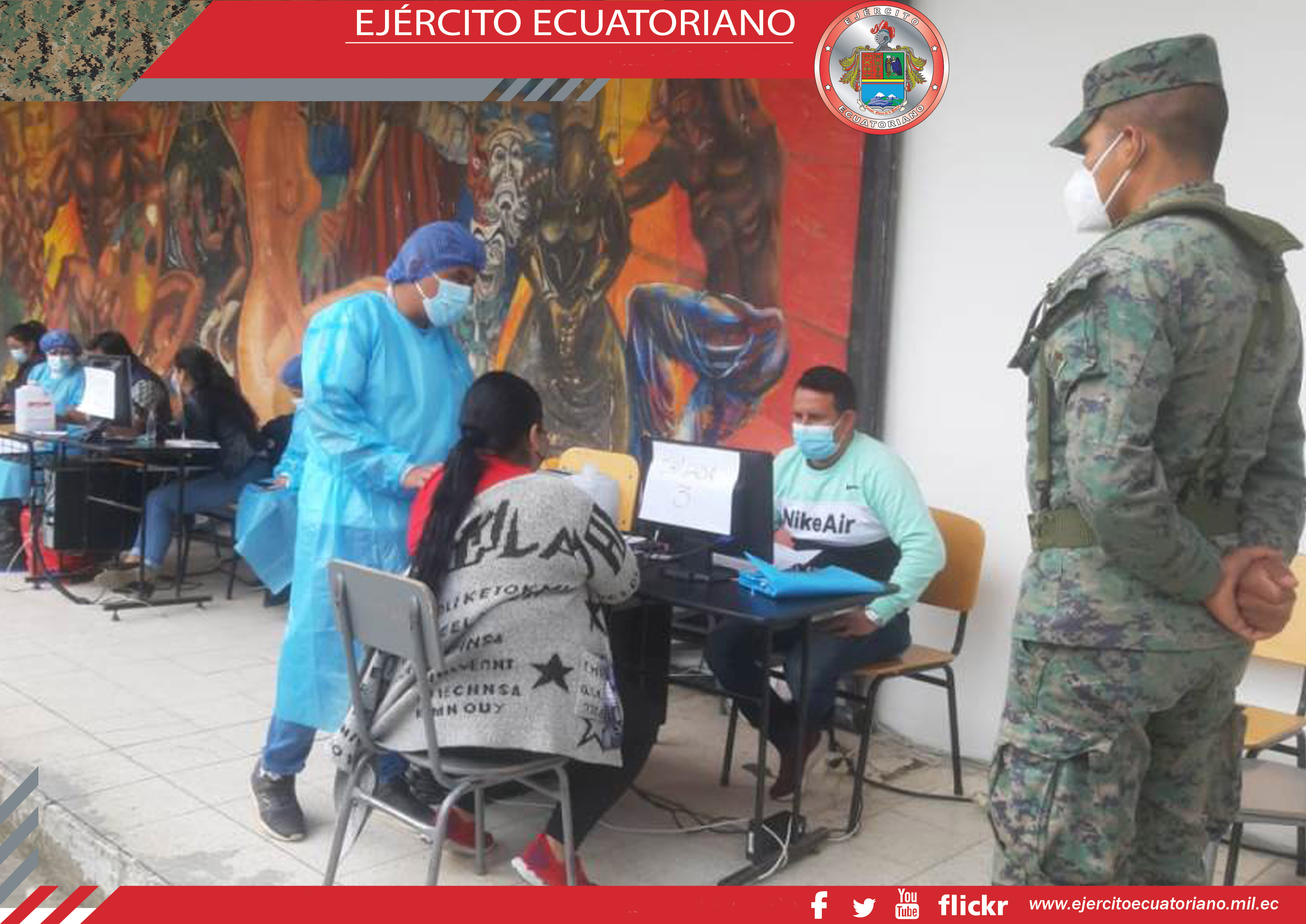 Militares brindan seguridad en proceso de vacunación en Malacatos y Vilcabamba