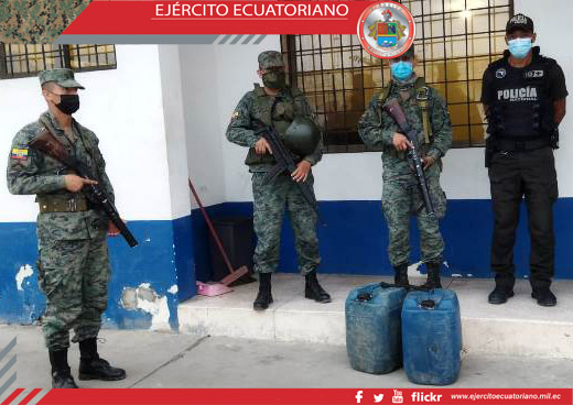 Personal militar incautó armas, municiones, explosivos y combustible