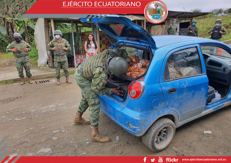 Personal militar ejecuta operaciones de control en la provincia de Santo Domingo de los Tsáchilas