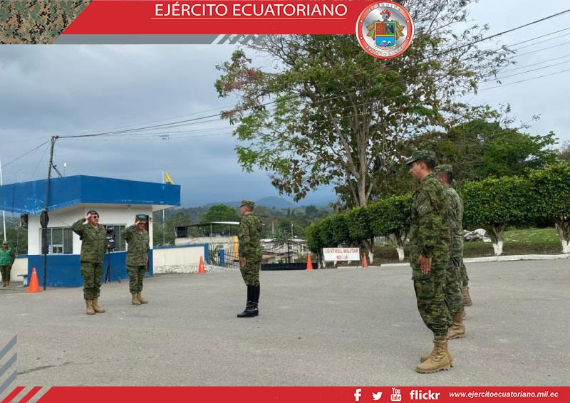 Comandante de la Tercera División de Ejército visita unidades de la frontera sur