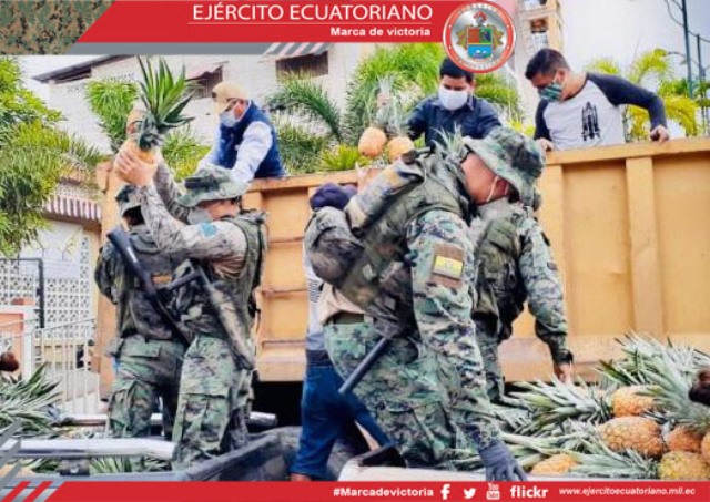 Escuela de Iwias brinda su apoyo a la provincia del Guayas