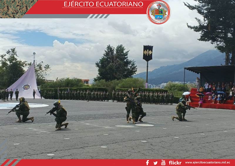 Agrupamiento de Comunicaciones y Guerra Electrónica realizó la ceremonia militar de conmemoración por el LXI aniversario de creación del Arma de Comunicaciones
