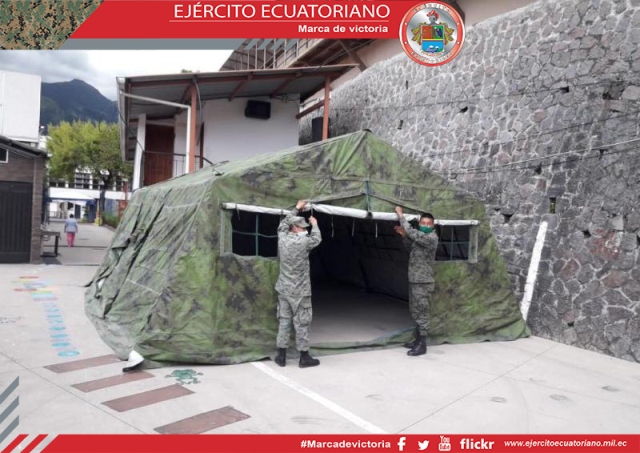 Ejército instaló carpas climatizadas para atención médica en Quito