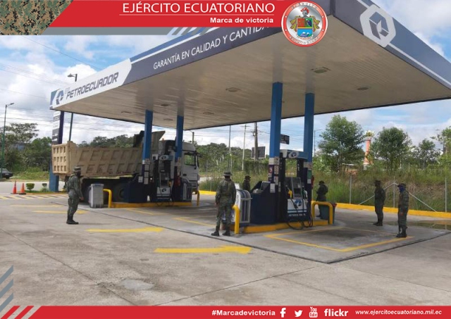 Militares realizan operaciones de seguridad hidrocarburífera