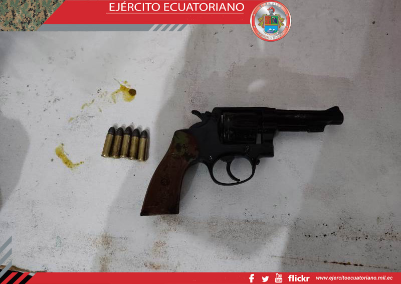 Incautan armas en el Centro de Rehabilitación Social de Santo Domingo