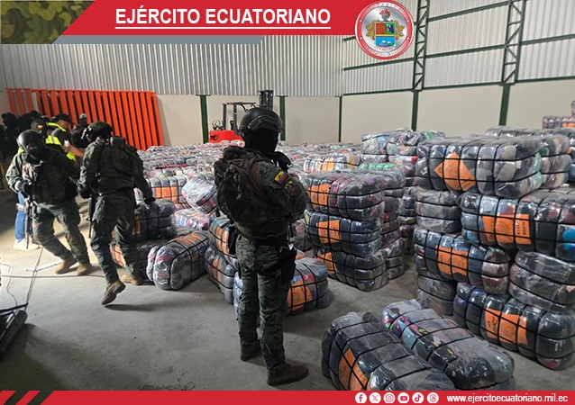 Se decomisó en Guayaquil mercadería de contrabando.