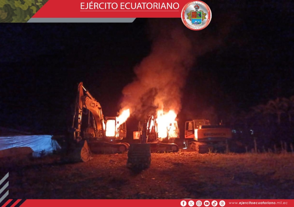 Militares ejecutan operación contra minería ilegal en Yantzaza