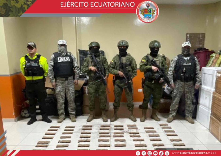 Personal militar decomisó explosivos artesanales en Tulcán 