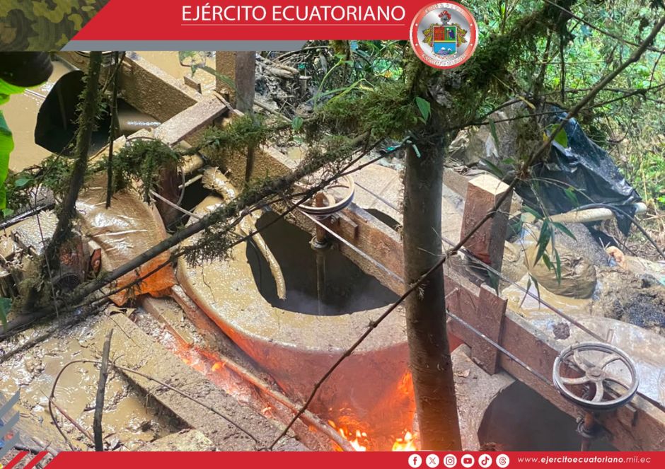 Efectivos militares neutralizan infraestructura utilizada para minería ilegal en el norte del país 