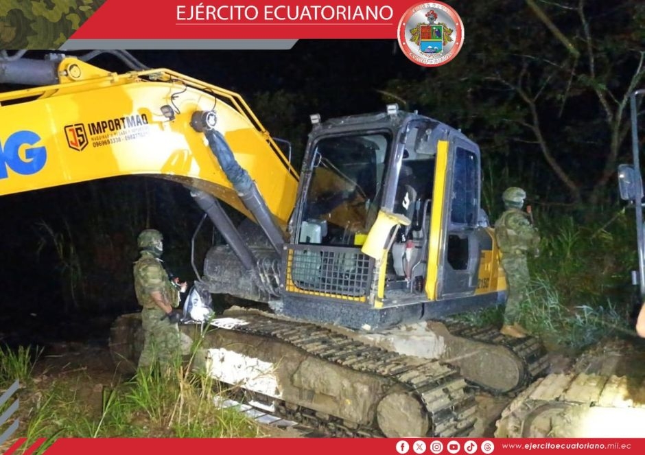Ejército Ecuatoriano desmantela campamento y maquinaria en Zamora