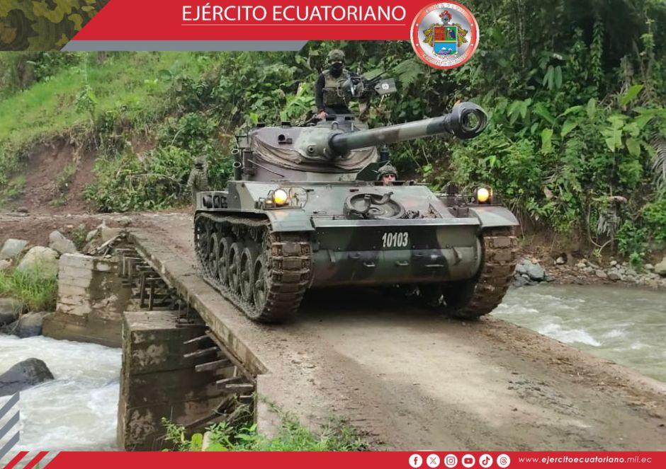 Vehículos blindados AMX-13 participaron en nueva operación militar contra la minería ilegal 
