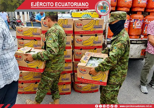 Soldados fortalecen el vínculo con la comunidad en La Libertad