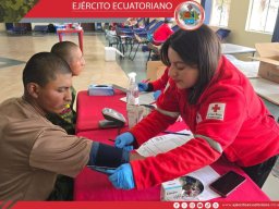 Personal militar se une a jornada de donación de sangre 