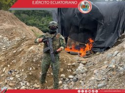 Ejército Ecuatoriano inhabilitó campamento de minería ilegal en Gualaquiza